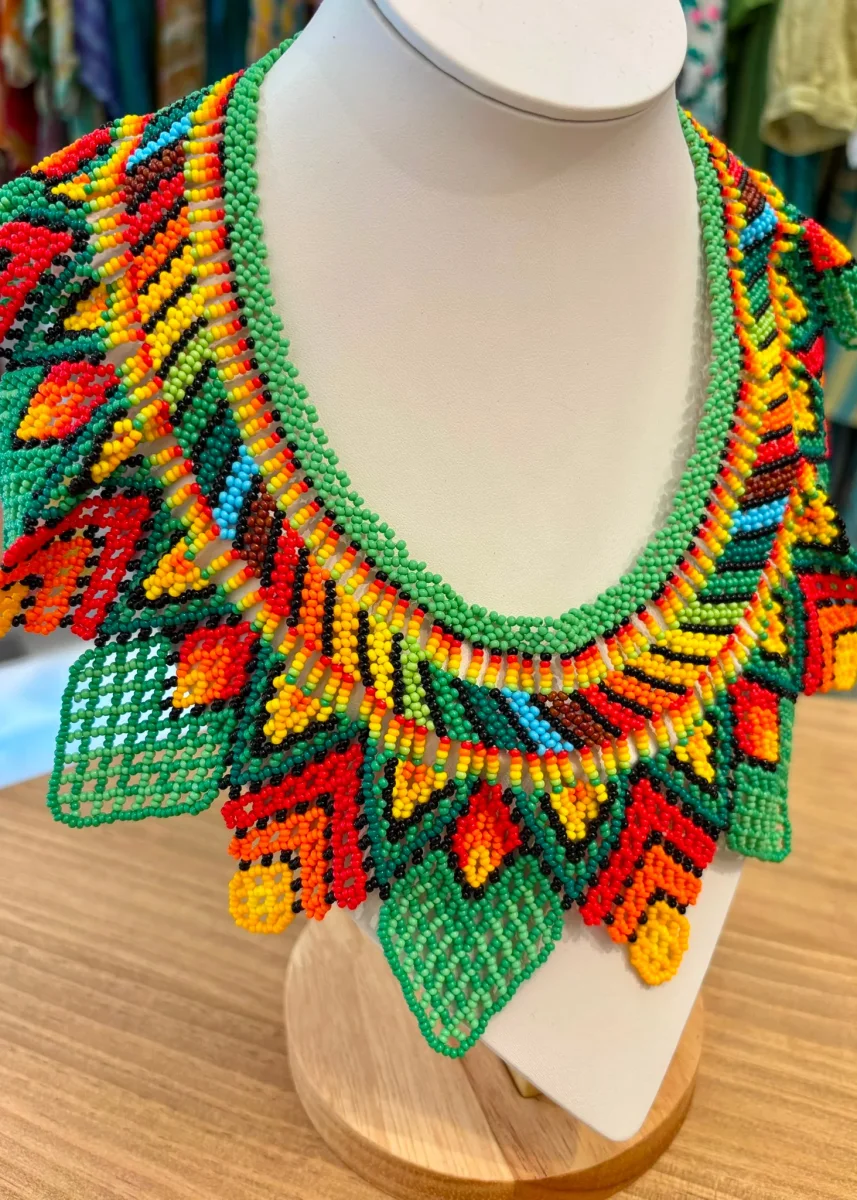 Collar multicolor chaquiras - Imagen 4