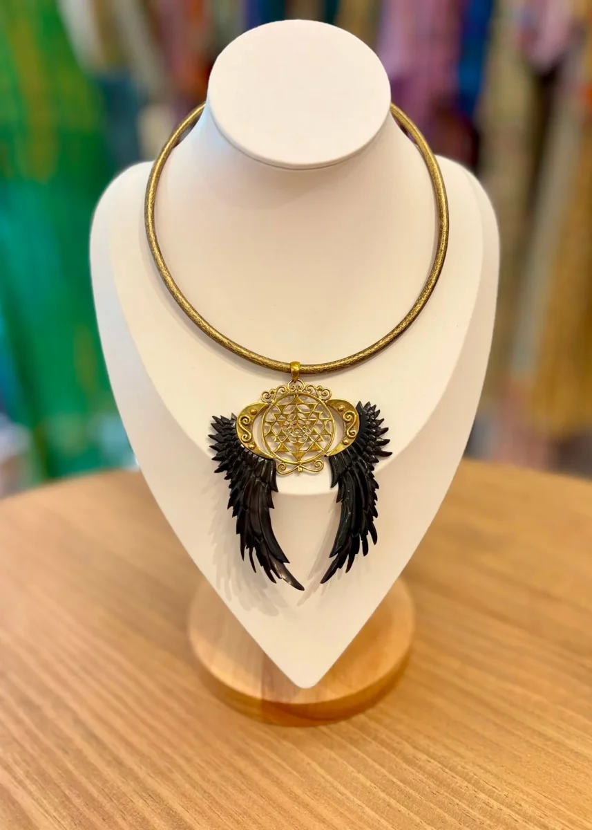 Collar asta negro
