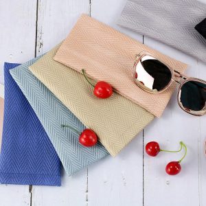 Bulk Buy Eyeglasses Pouches – D8649-261