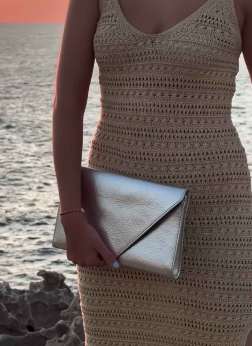 Clutch Plateado Sobre con Cadena - Imagen 4
