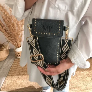 Porta móvil piel negro tachuelas doradas