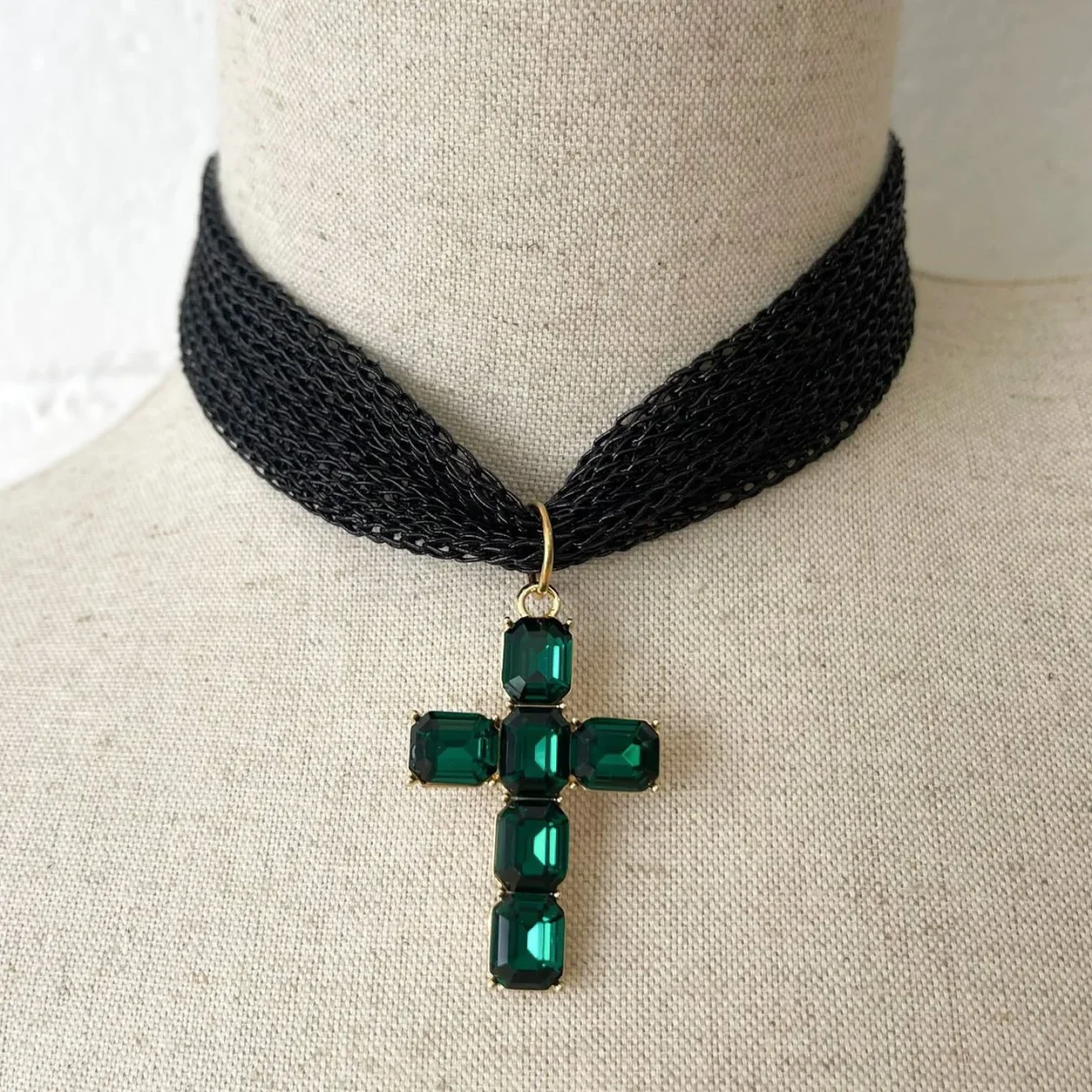 Collar cruz con malla metalizada - Imagen 4
